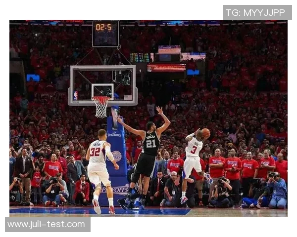 20170425勇士与开拓者激战成名场面精彩回顾与赛后分析 20170425勇士与开拓者激战成名场面精彩回顾与赛后分析