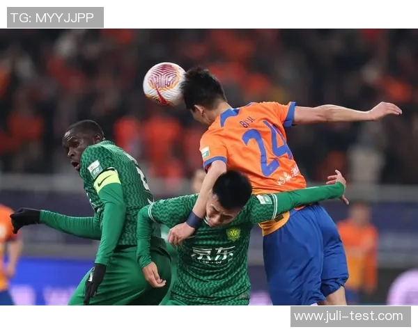 2020年北京国安与山东鲁能激战回顾展现中超精彩对决与球队风采 2020年北京国安与山东鲁能激战回顾展现中超精彩对决与球队风采