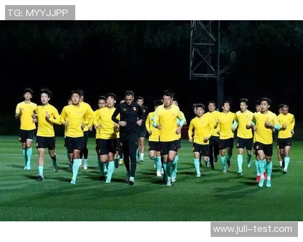 中国足球热身赛迎战卡塔尔全力备战国际赛事展现实力与信心 中国足球热身赛迎战卡塔尔全力备战国际赛事展现实力与信心