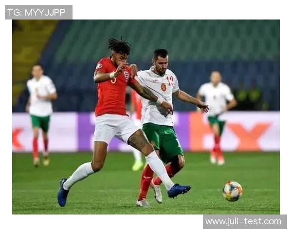 夏马尔与科赫的对决：一场不可错过的精彩较量与战术博弈