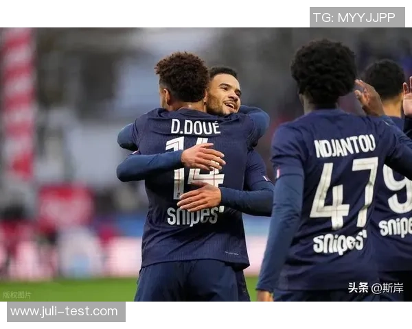 巴黎圣日耳曼主场迎战洛里昂期待精彩对决与球迷热情助威